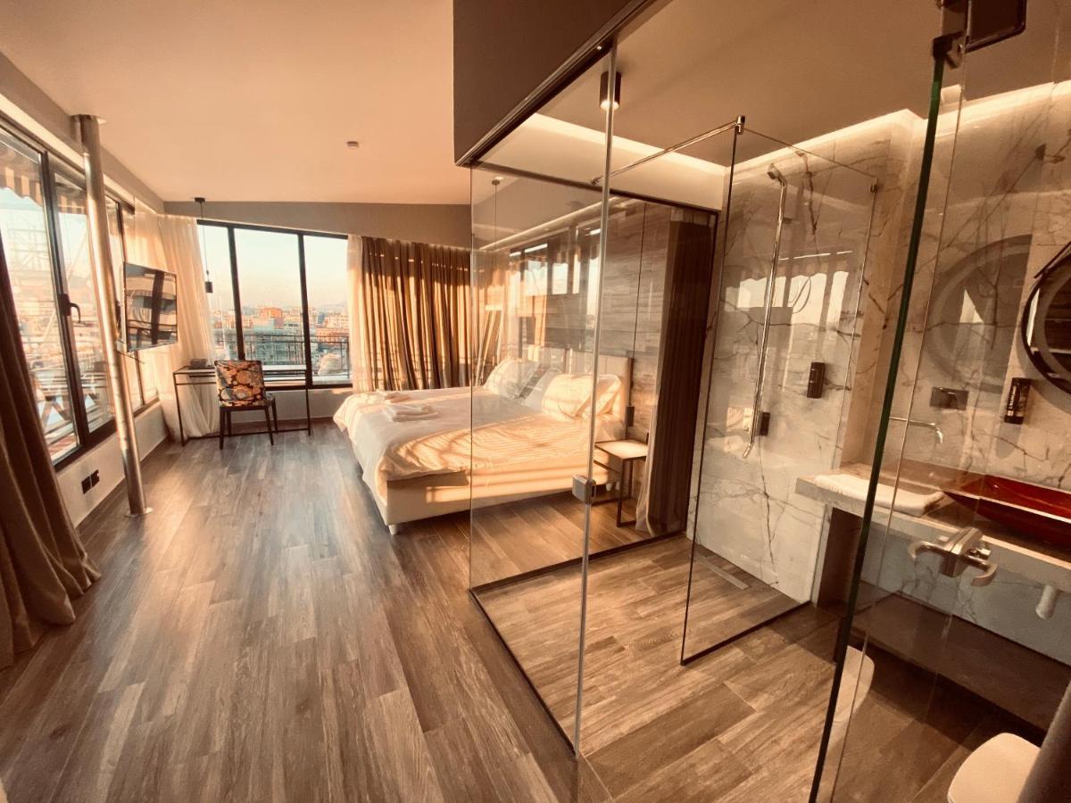 Deluxe 01 Hotel miłości Tirana